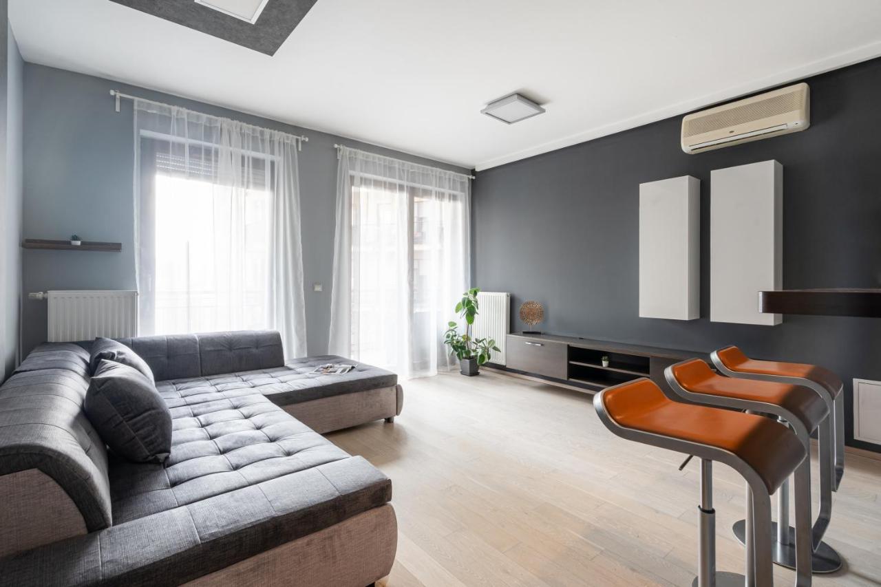Ferienwohnung Urban Jungle Oasis King With Free Parking Budapest Exterior foto